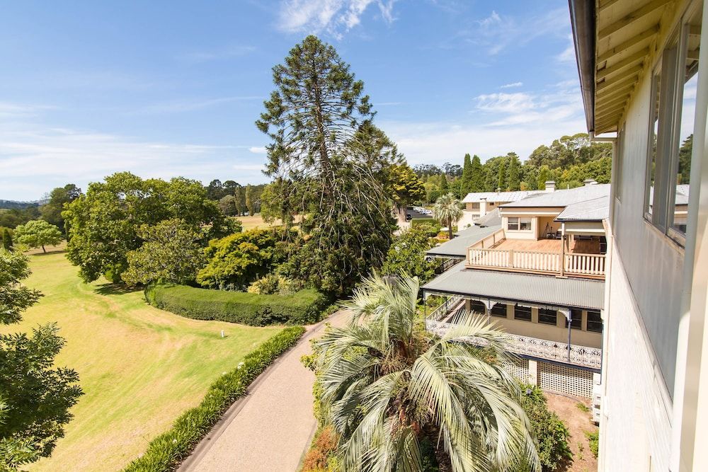 Peppers Craigieburn Elms Balcony Room 8