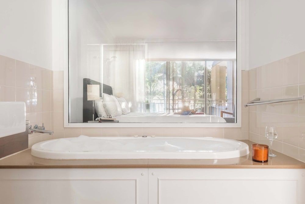 Mantra Amphora Room (Hotel Spa) 8