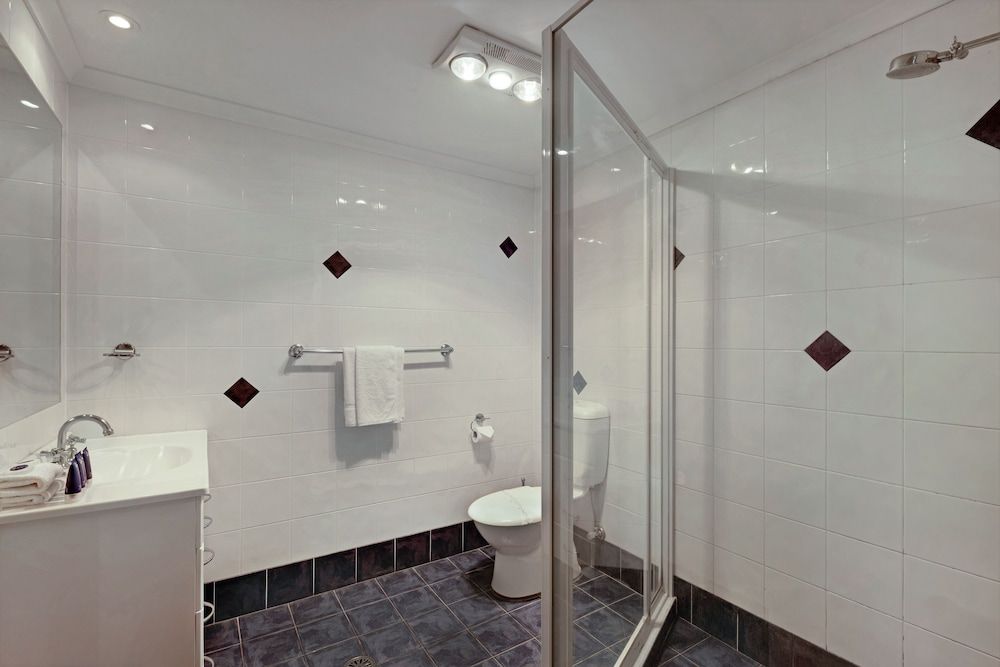 Discovery Parks - Forster Deluxe 1 Bedroom Riverview Apartment 2