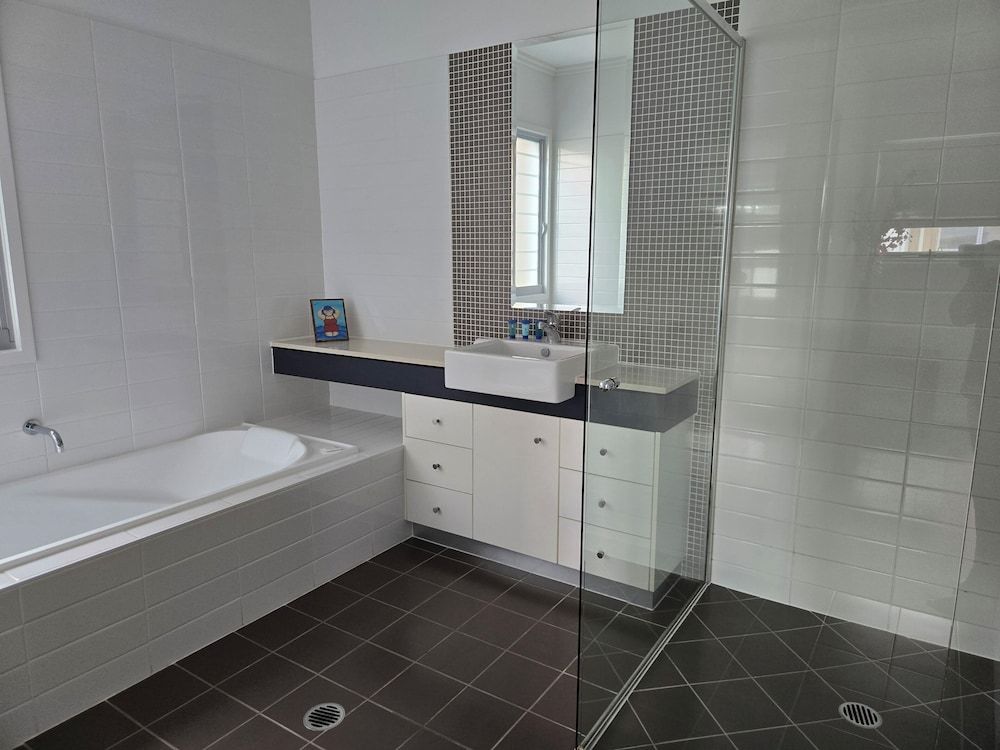 Quarterdecks Retreat Classic Villa, 3 Bedrooms 10