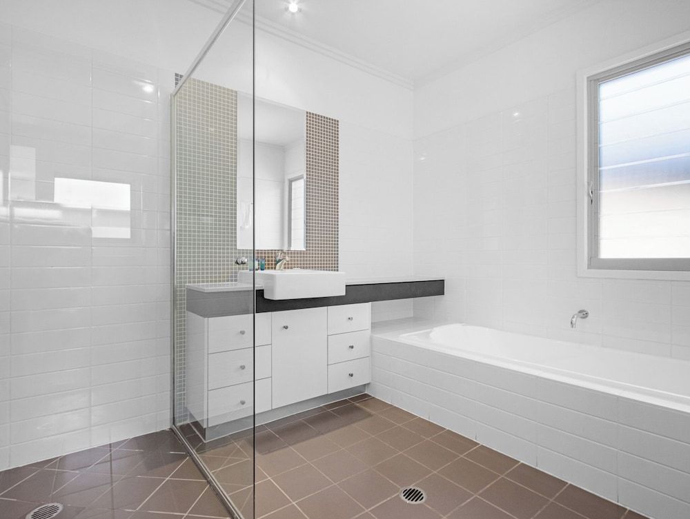 Quarterdecks Retreat Classic Villa, 2 Bedrooms 11