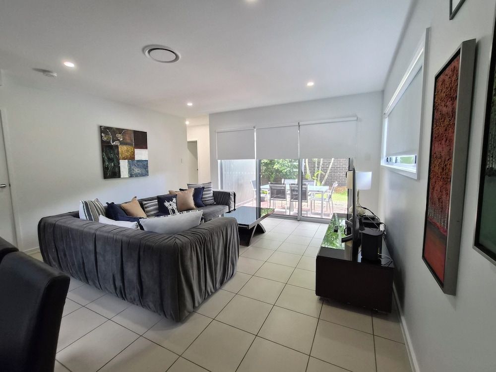 Quarterdecks Retreat Classic Villa, 3 Bedrooms 7