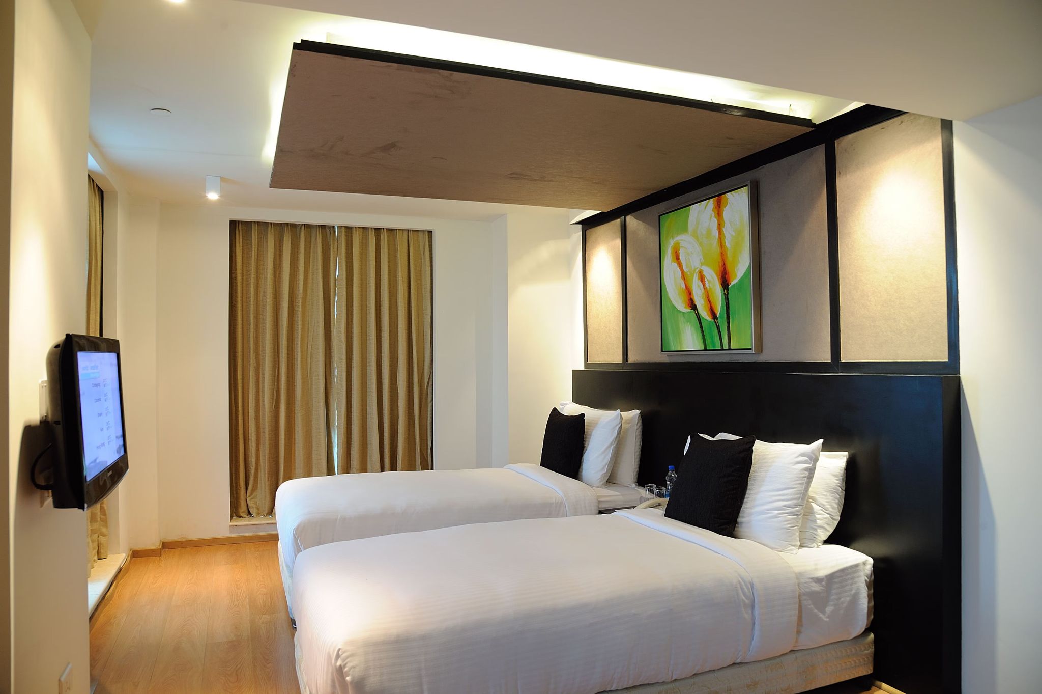 Executive Suite, 2 Twin Beds