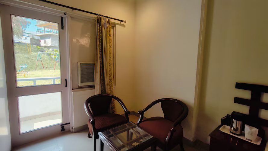 MONAL RESORT Standard Room With Mountain View 3