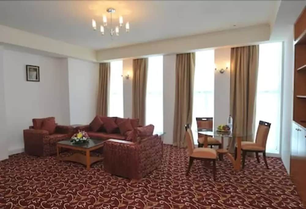 undefined Ramee Rose Hotel 5