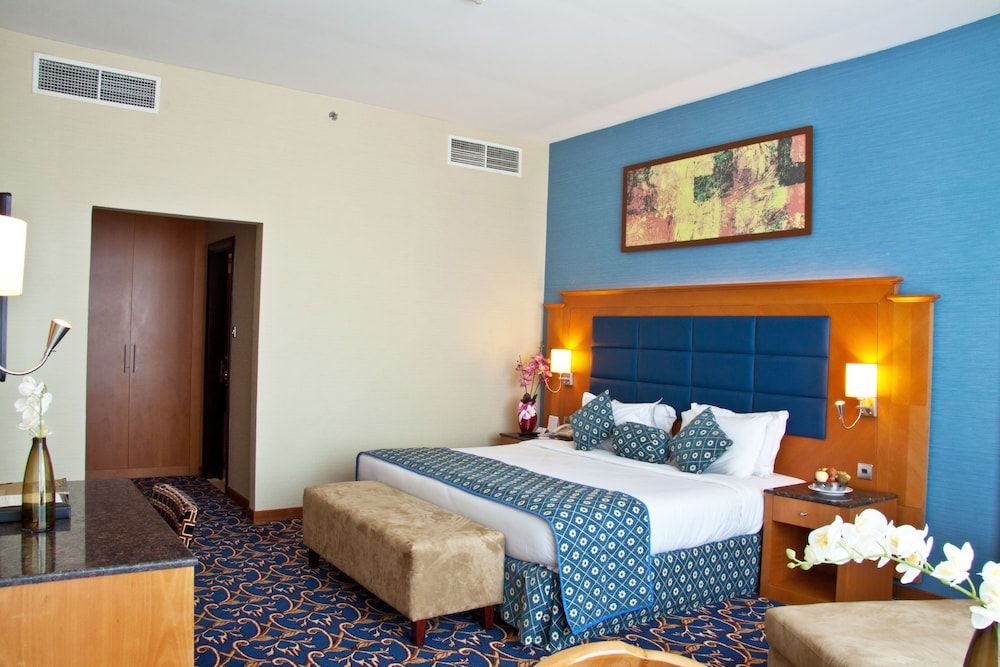 undefined Ramee Rose Hotel 9