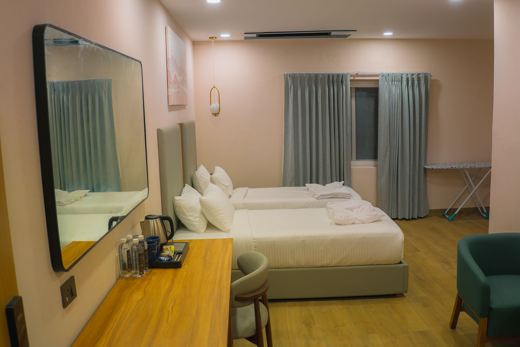 Trunk And Trolley - Gachibowli Executive Room 2