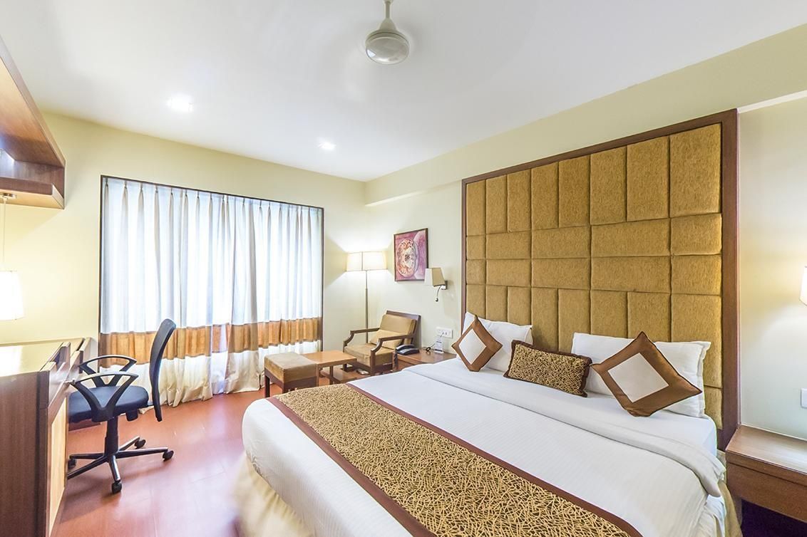 Hotel Planet Landmark Deluxe Room 4