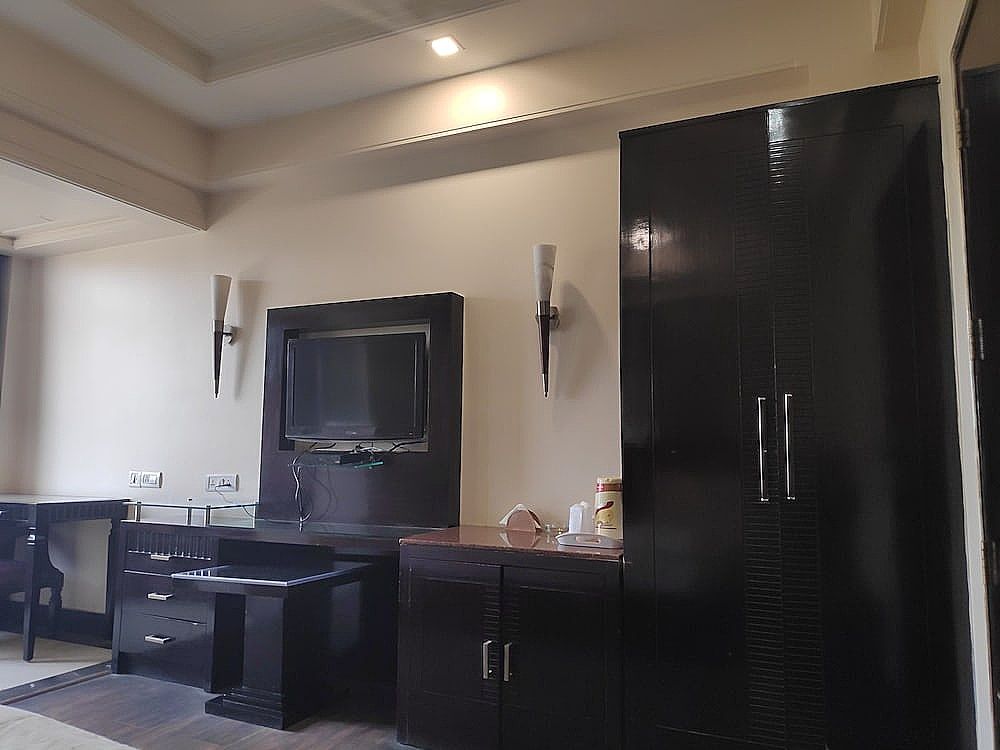 Hotel Aadhar Deluxe Room 9