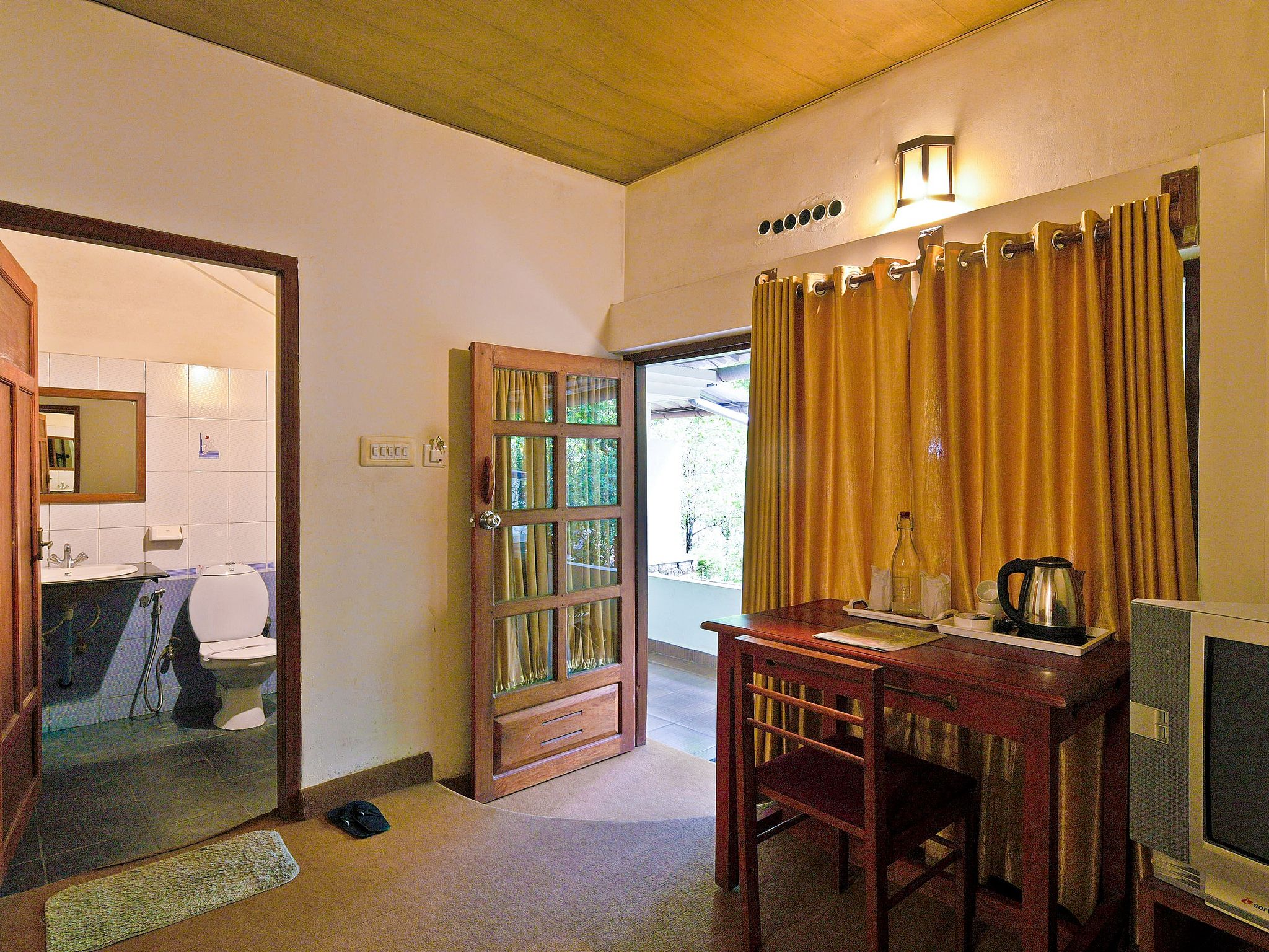 Glenmore Resort Plantation View Room 9