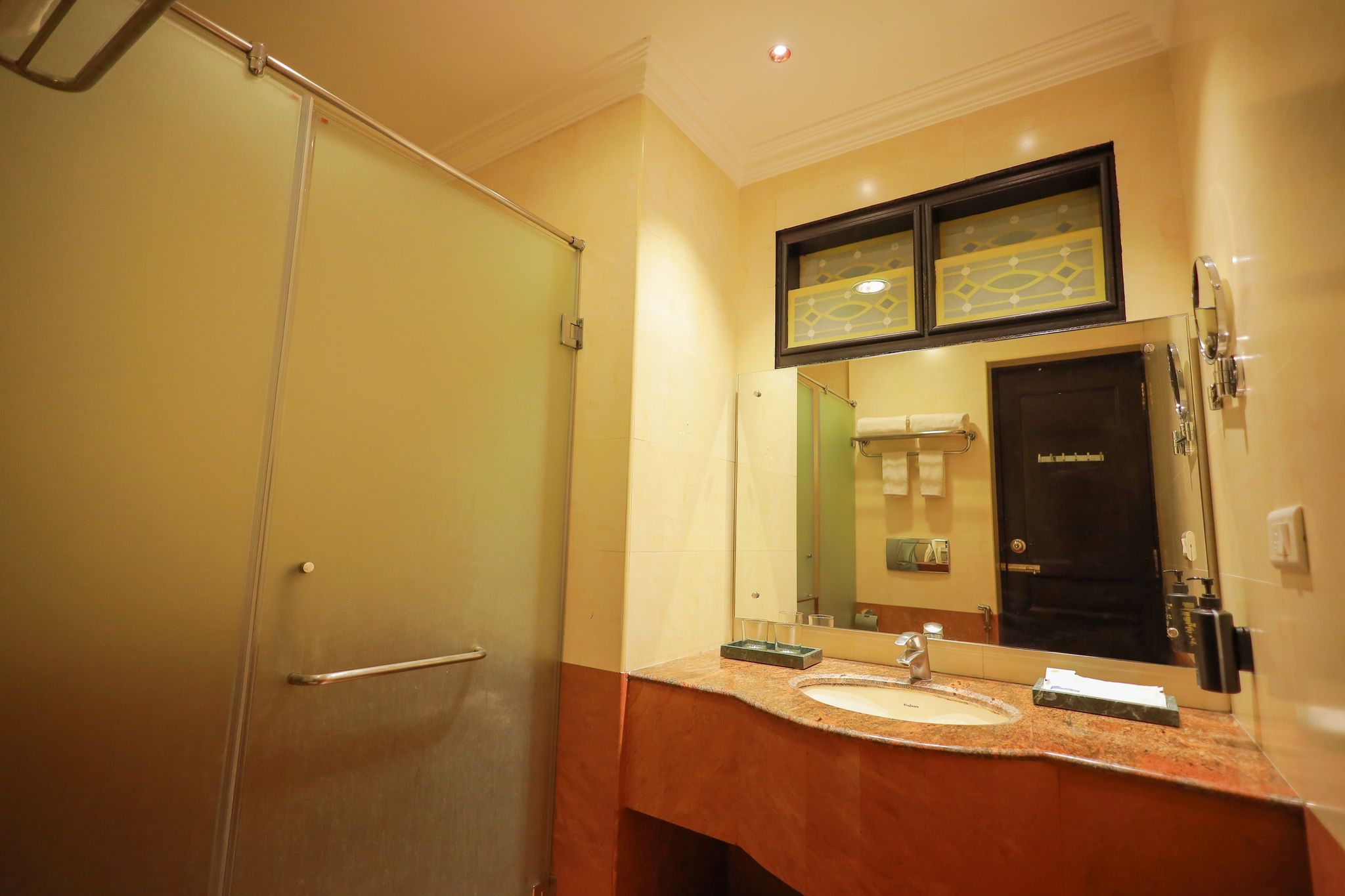 The Seashore Hotel Standard A/C ( City View ) 3