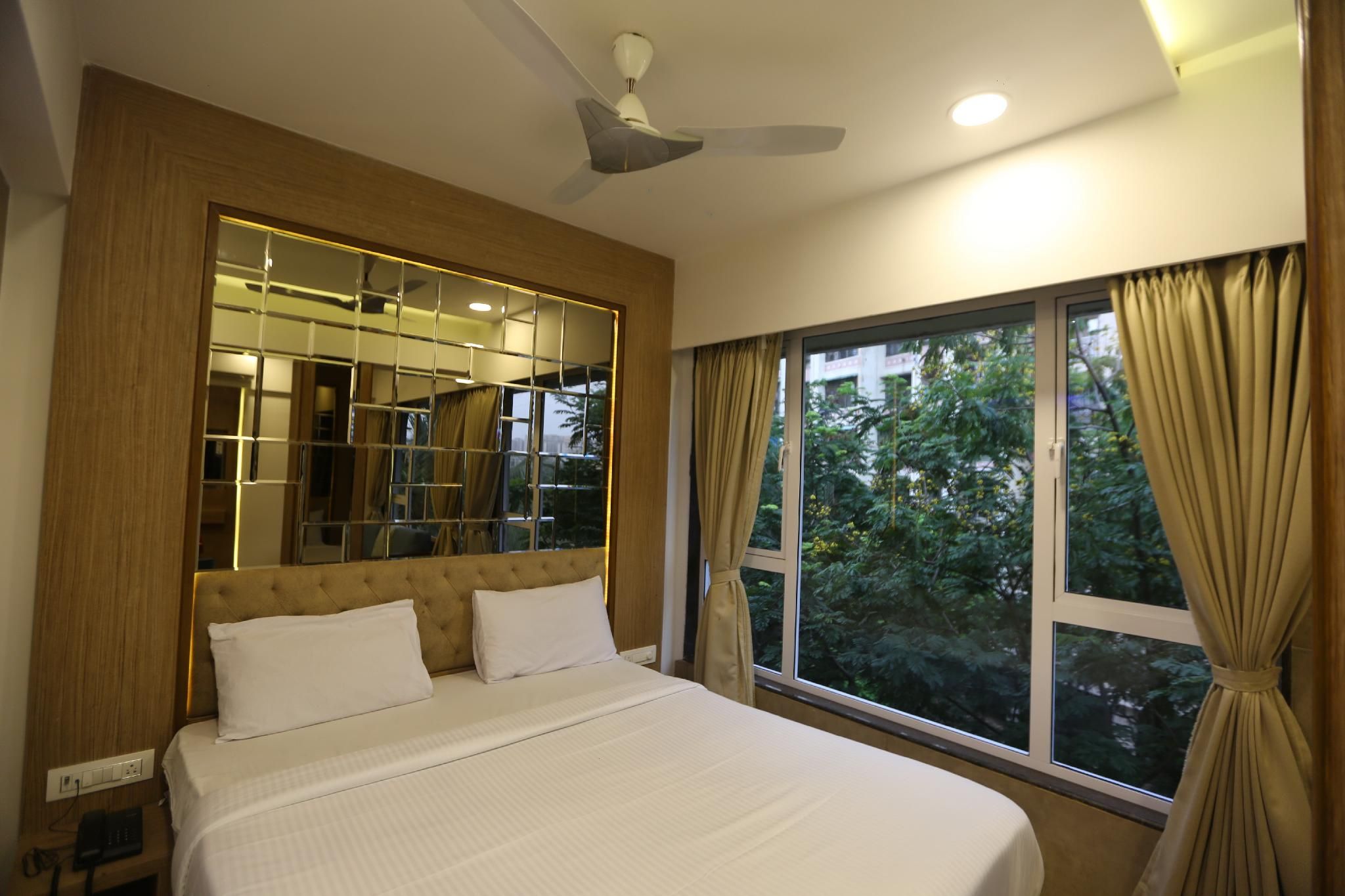 Hotel Sa Residency Super Deluxe Rooms