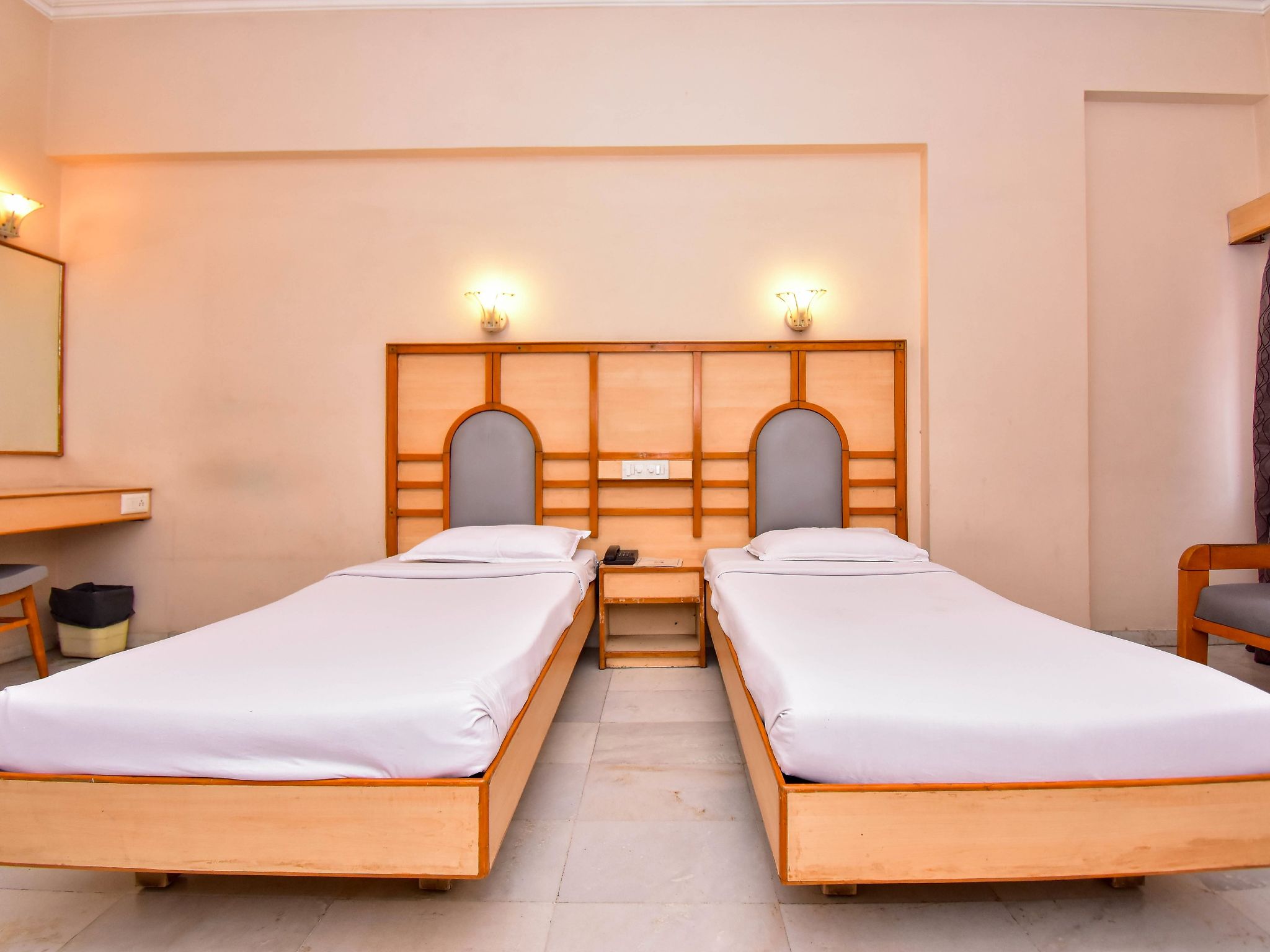 Bhimas Deluxe Deluxe Ac Room 10