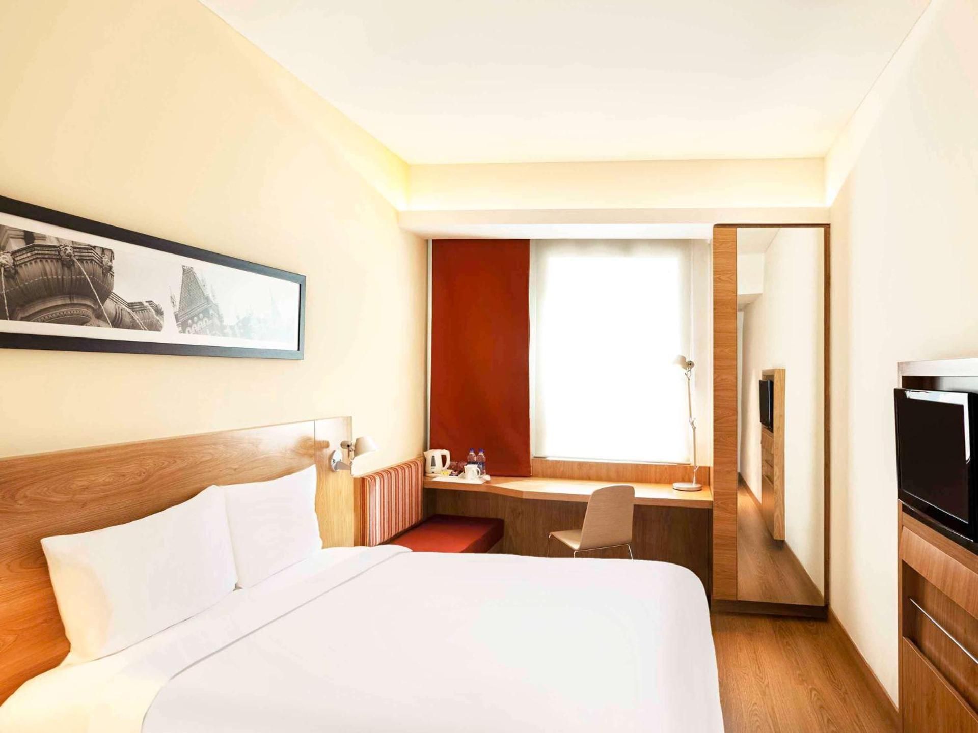 ibis Navi Mumbai Hotel Standard Room, 1 Queen Bed 2