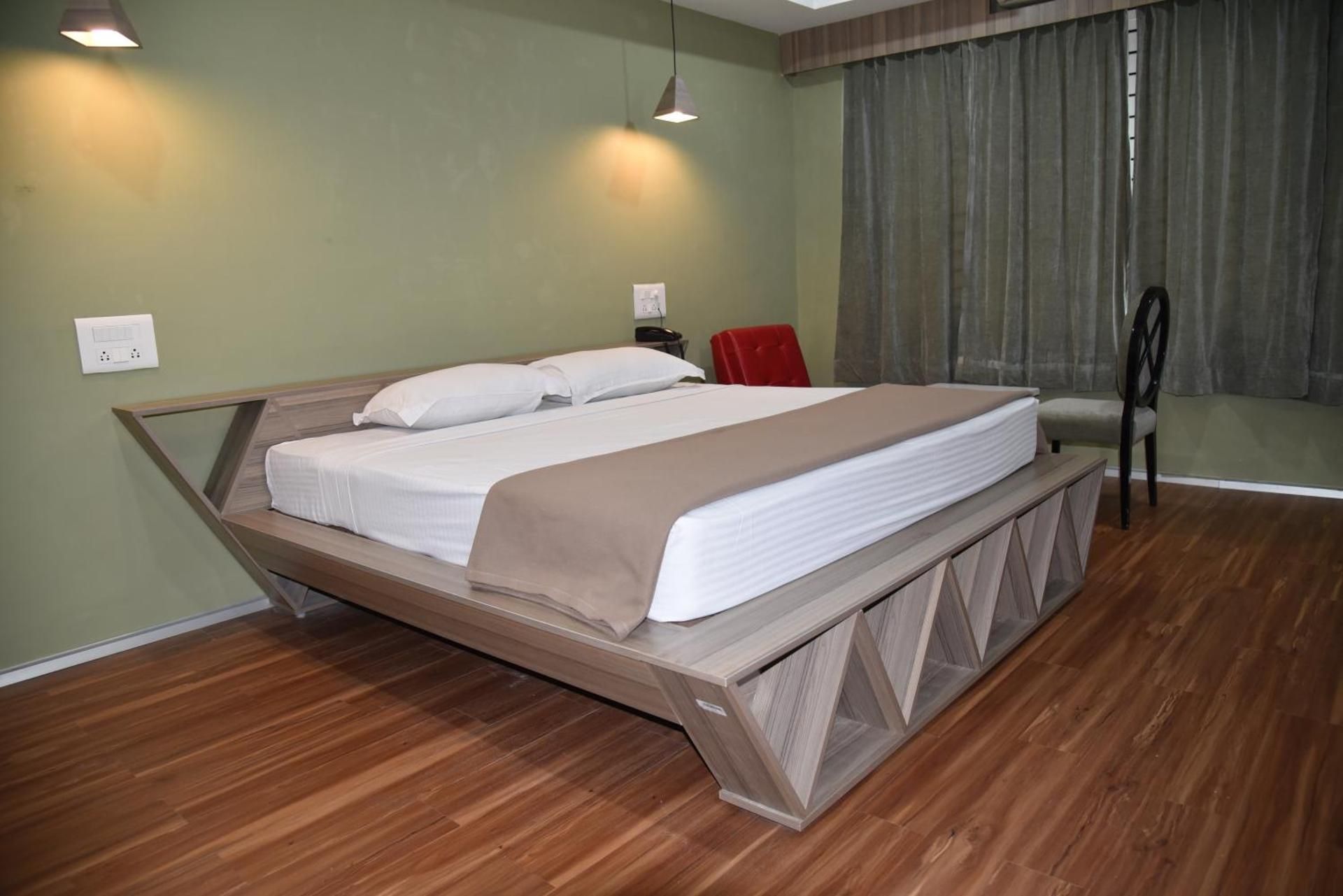 Hotel Bhimas Paradise Superior Double Room 4