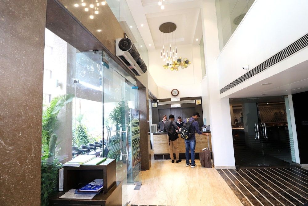 undefined Hotel Rajhans Regent 5