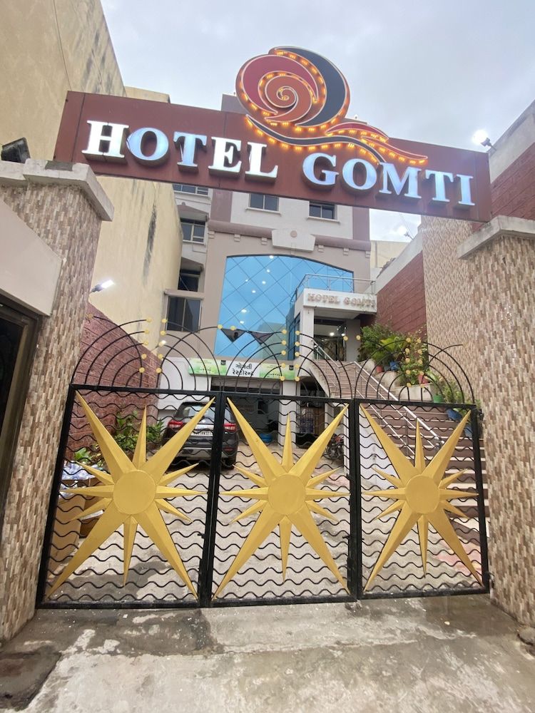 undefined Hotel Gomti 6