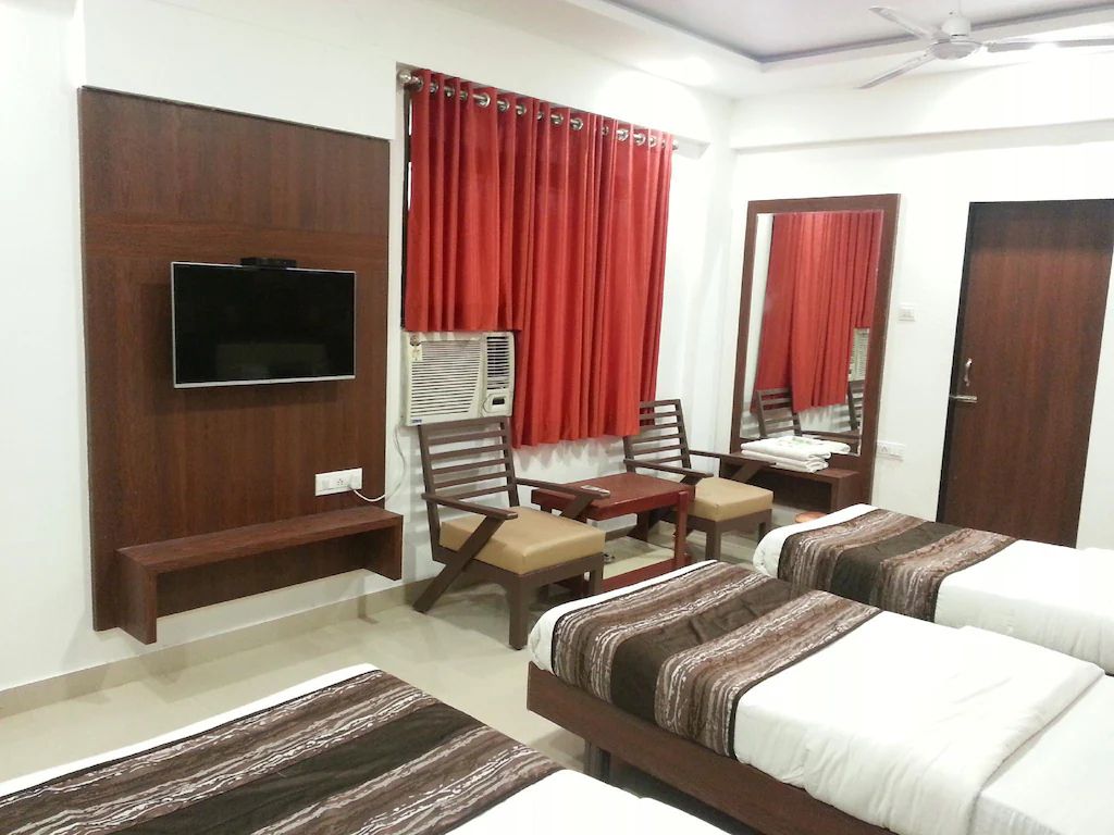 Deluxe Triple Bed Room