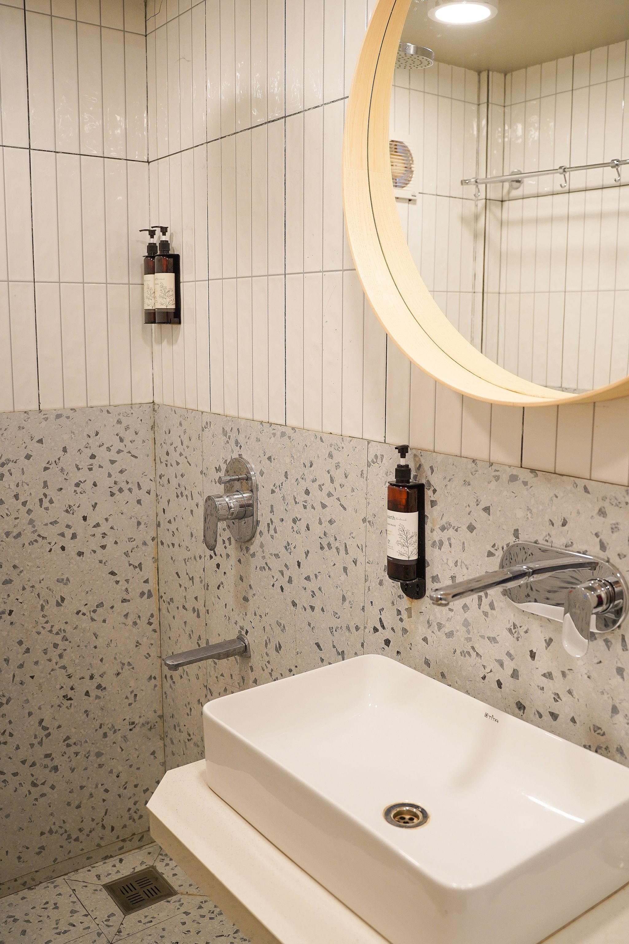 BED IN 6-BED MIXED DORMITORY