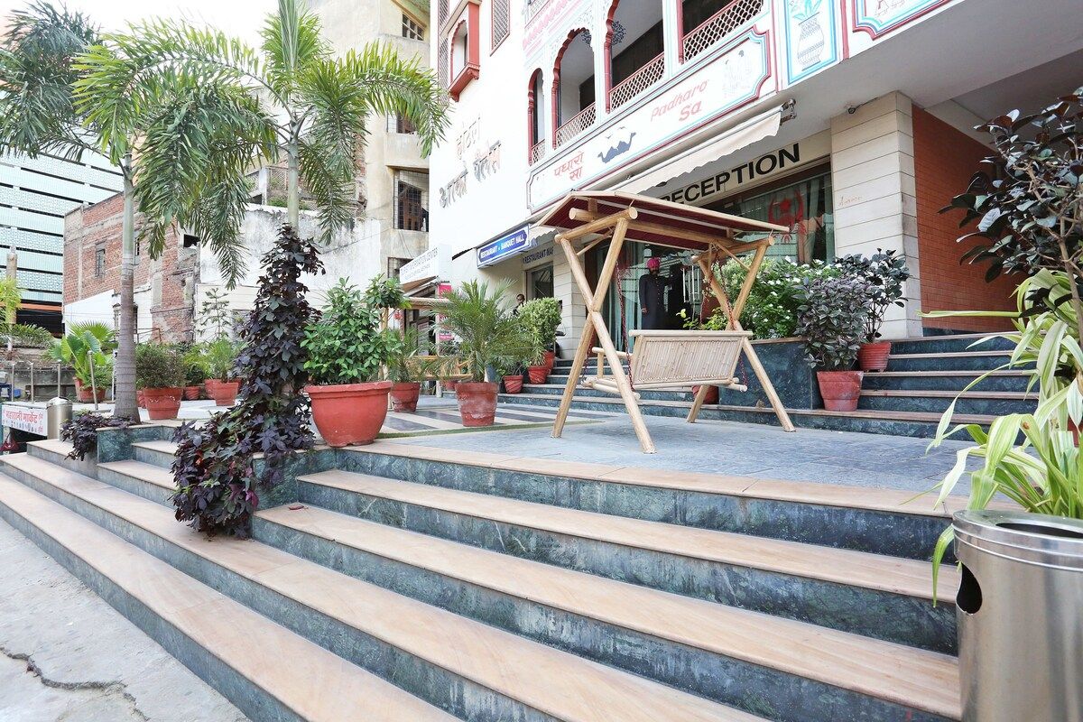 Hotel Exterior