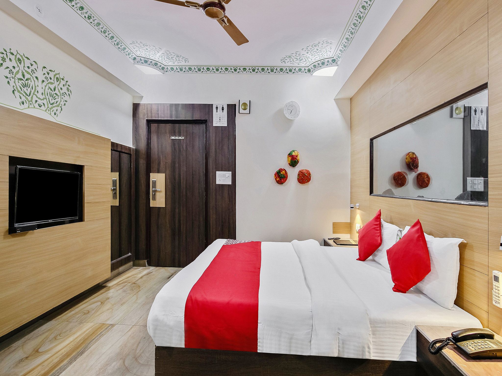 Hotel Arco Palace Business Room Swimming Pool, Gym with Kids Zone