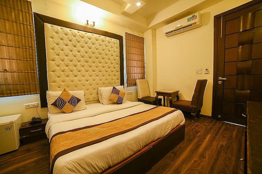 Super DX AC Room - Free Wi fi