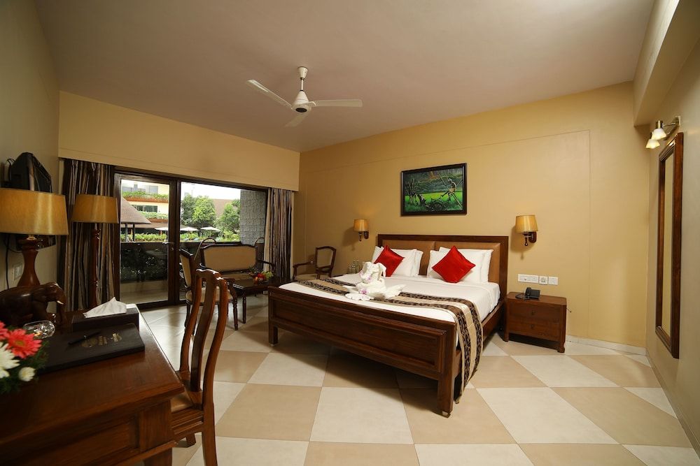 Uday Suites - The Airport Hotel Ixora Room 6