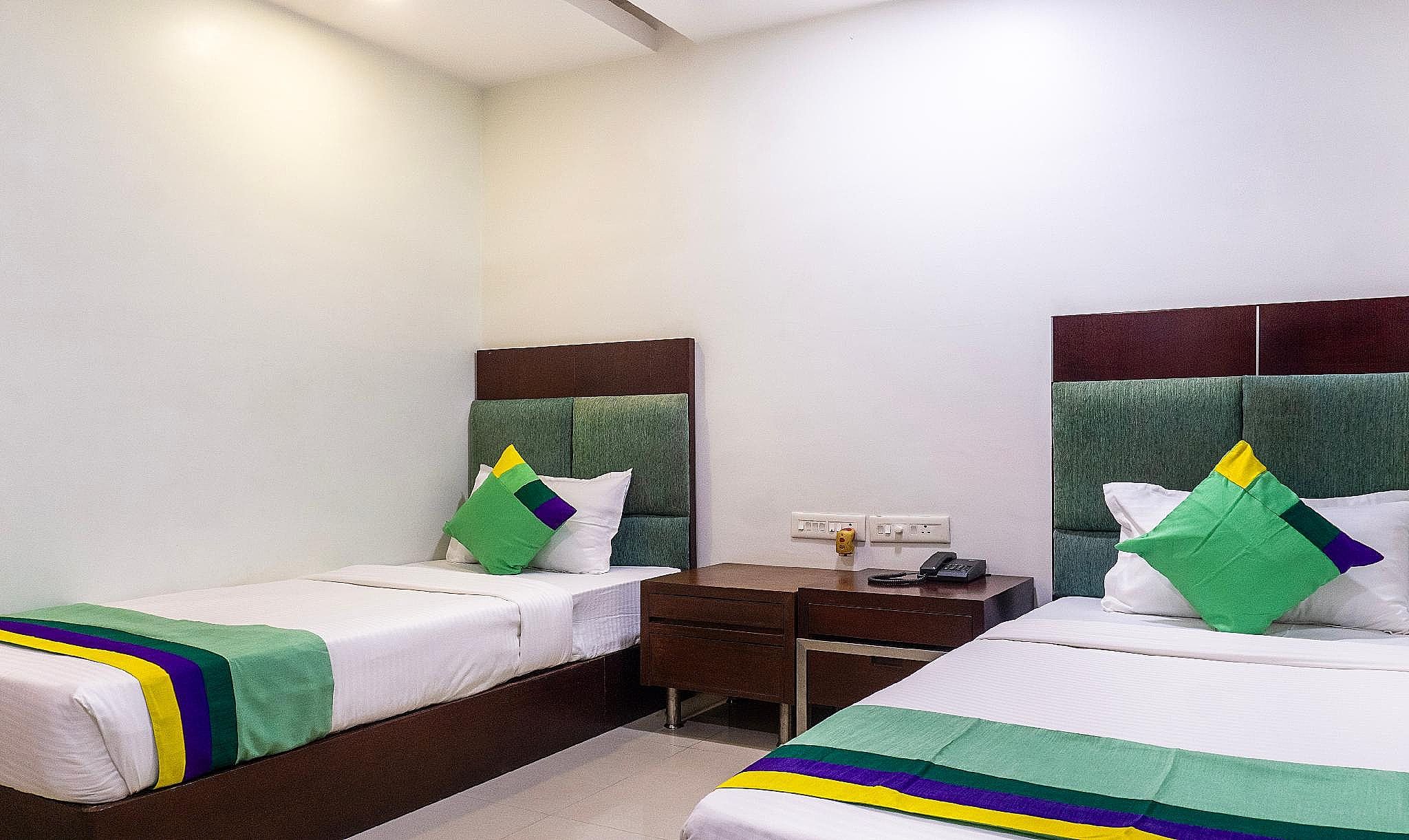 Treebo Bhairavee, Baner Standard Double Room 6