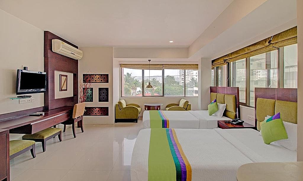 Treebo Bhairavee, Baner Deluxe Double Room 6