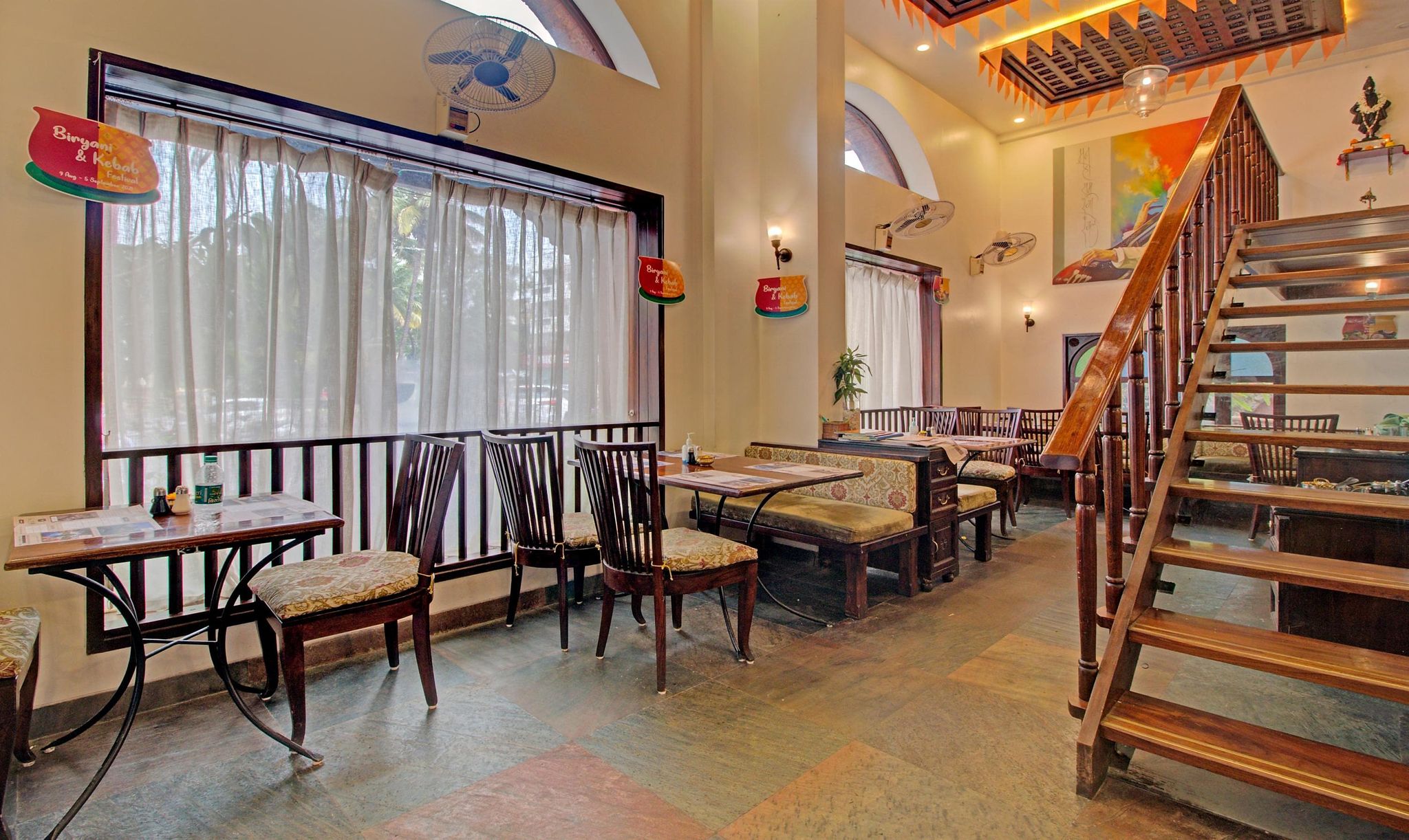 Food & Dining