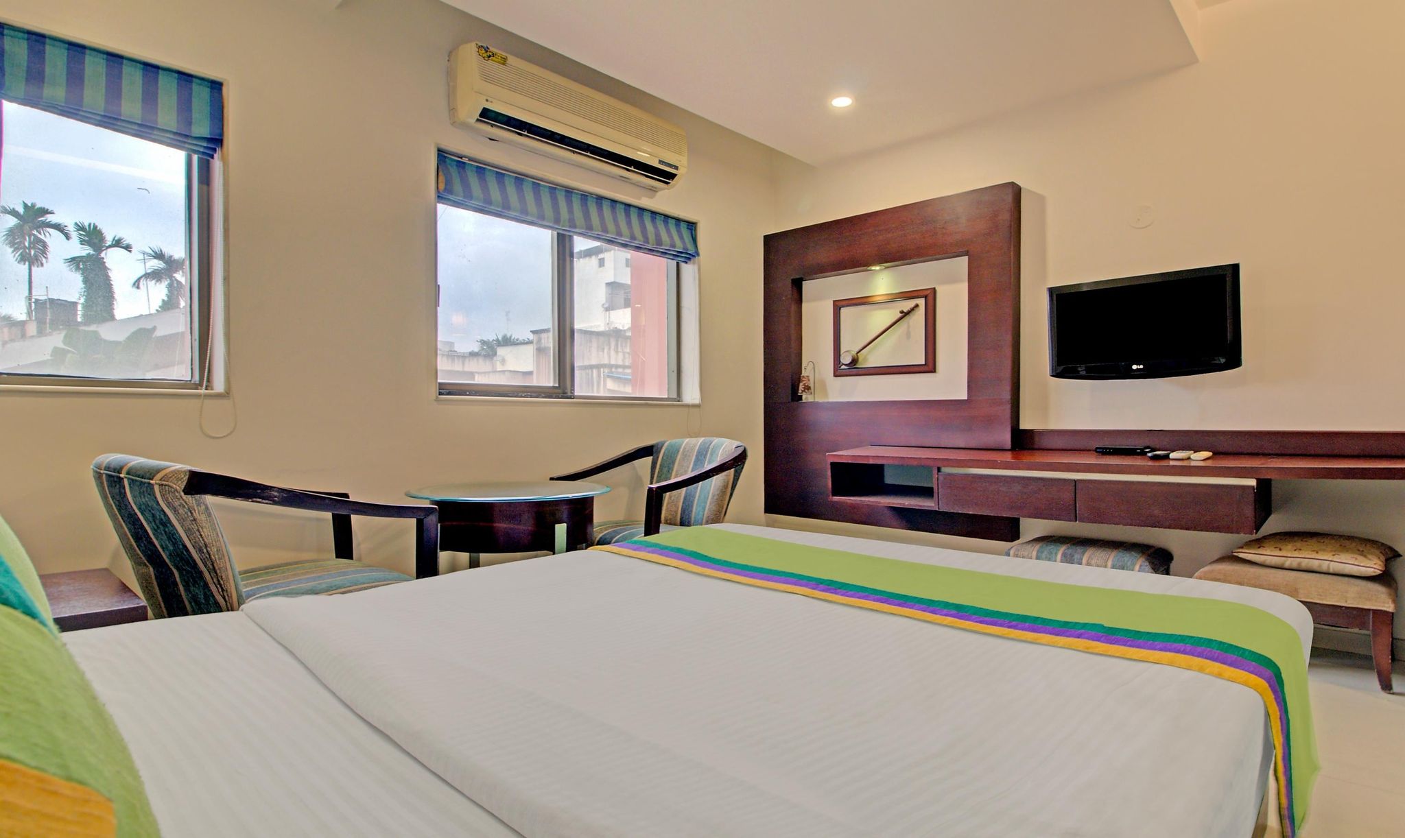 Treebo Bhairavee, Baner Standard Double Room 9