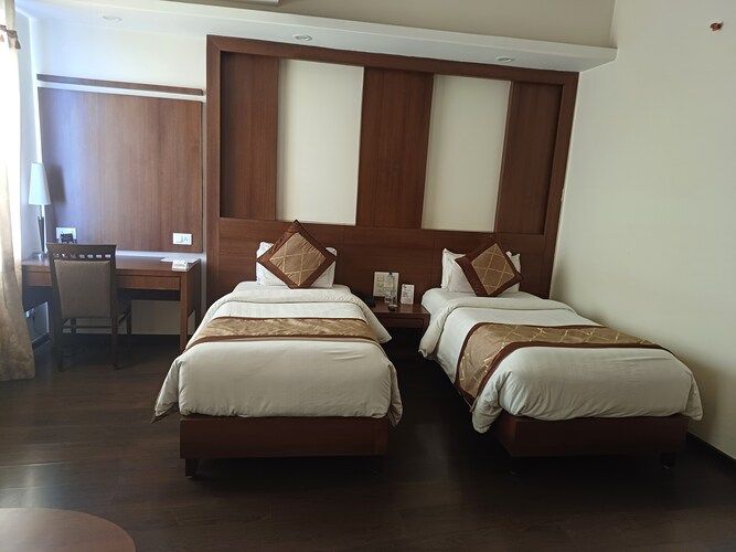 Corporate Deluxe Twin Bed-Double