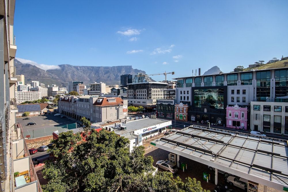 The Rockwell Luxury Suites Deluxe Apartment, 1 Bedroom 18