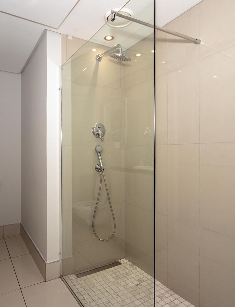 The Rockwell Luxury Suites Deluxe Apartment, 1 Bedroom 15