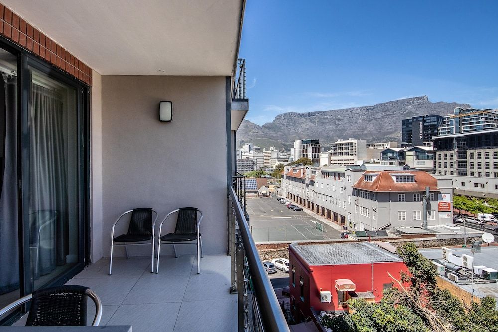 The Rockwell Luxury Suites Deluxe Apartment, 1 Bedroom 11