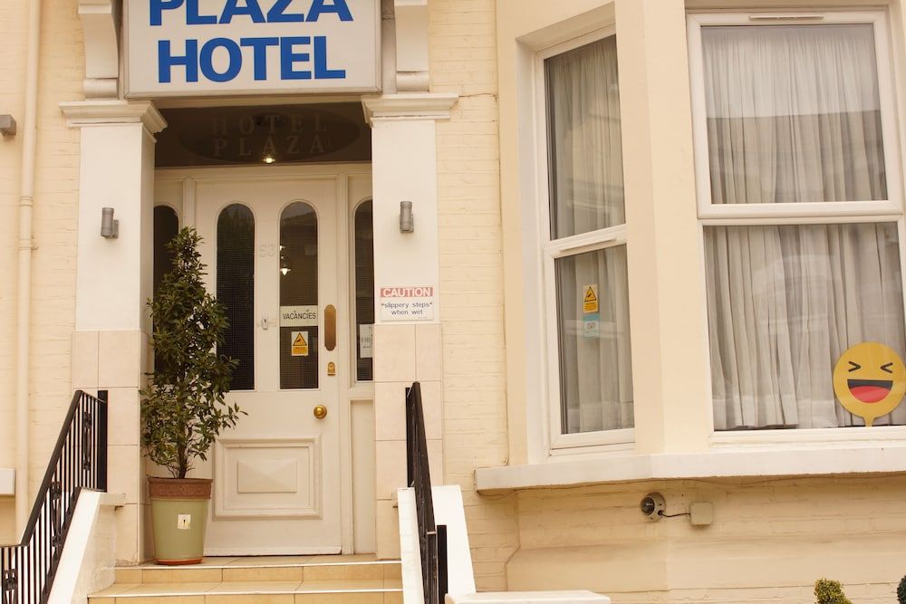 undefined Plaza Hotel Hammersmith 6