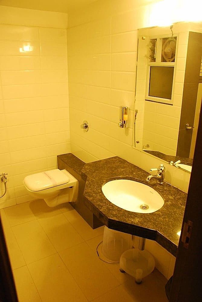 Grand Ashirwad Beacon, Bhopal Deluxe Room 5