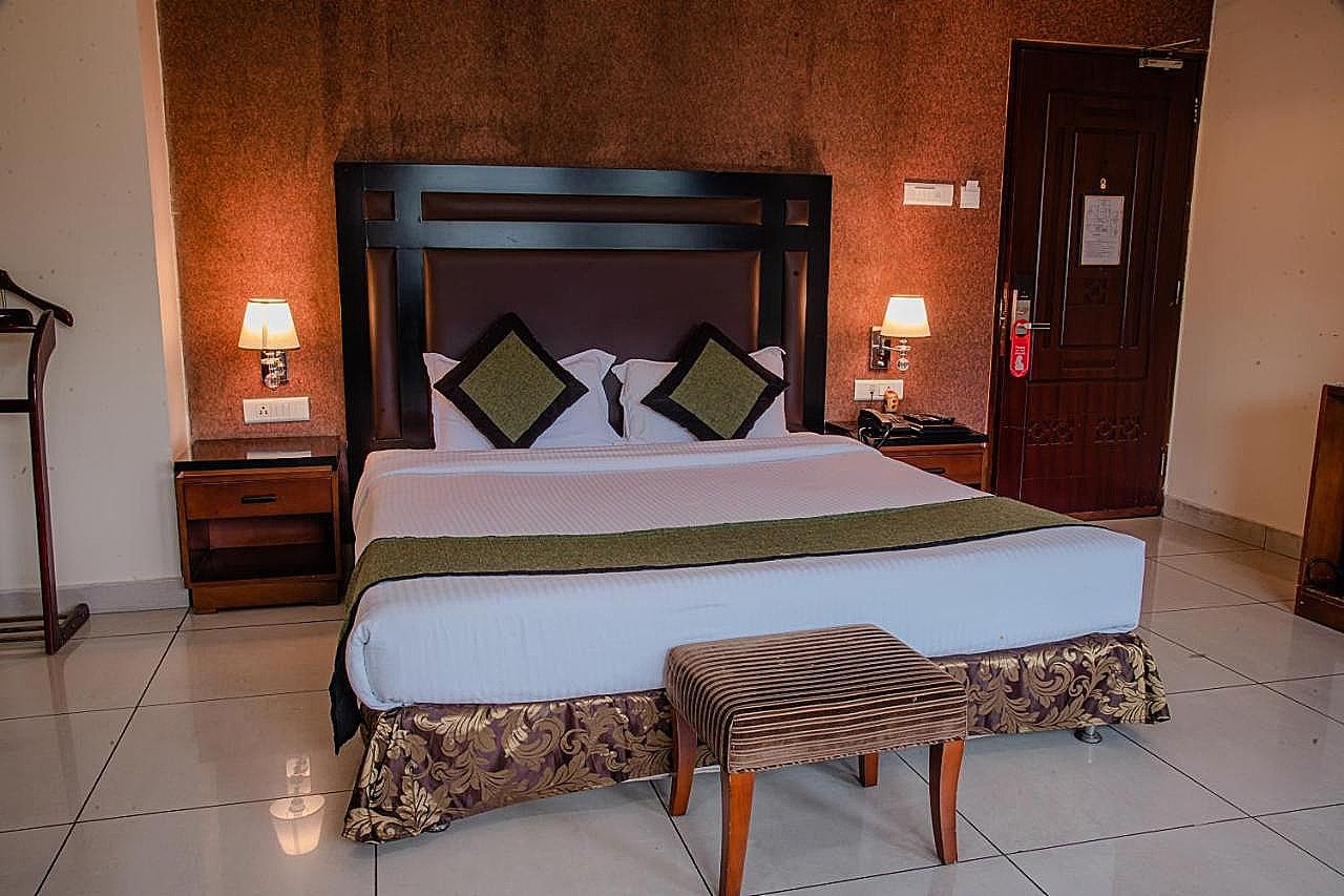 undefined Hotel Gateway Grandeur 10