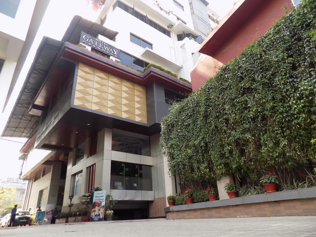 undefined Hotel Gateway Grandeur 5