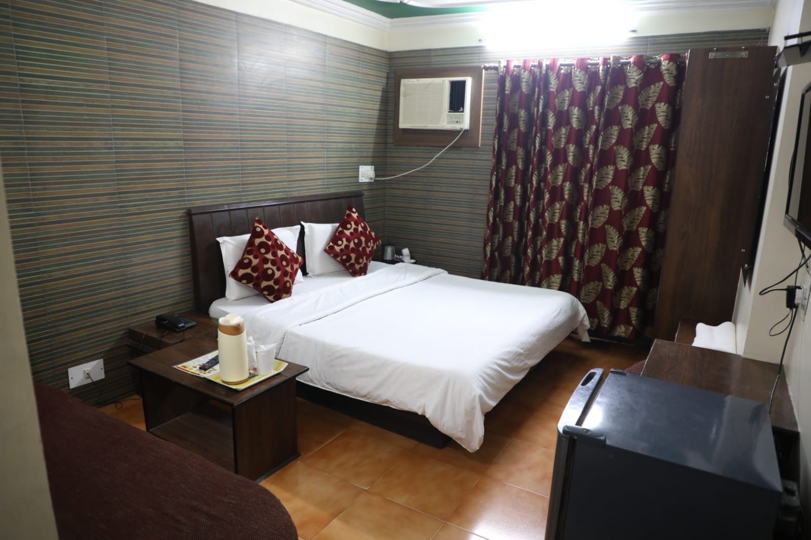 Super Deluxe Room