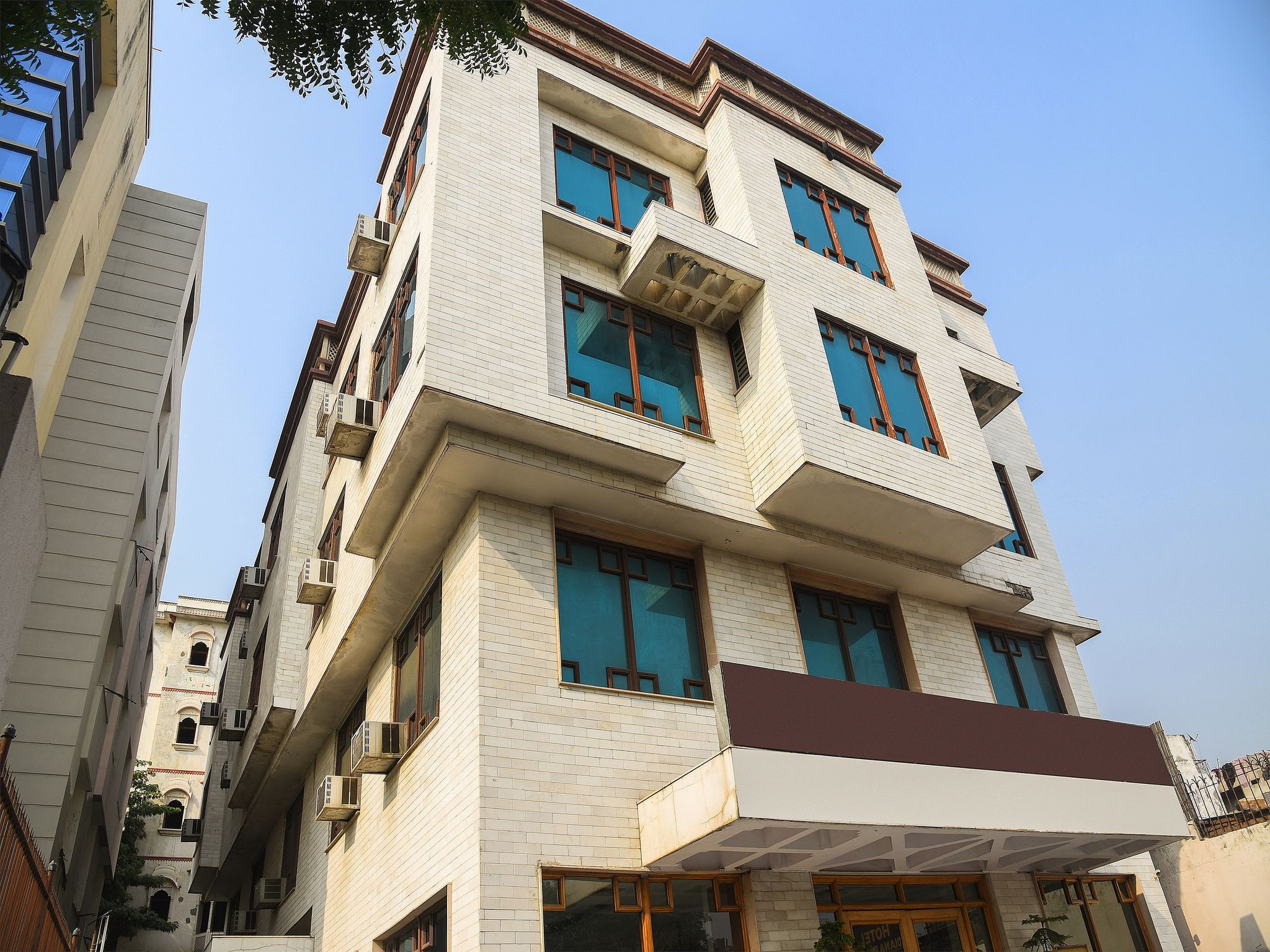 undefined Hotel Diana Palace 8