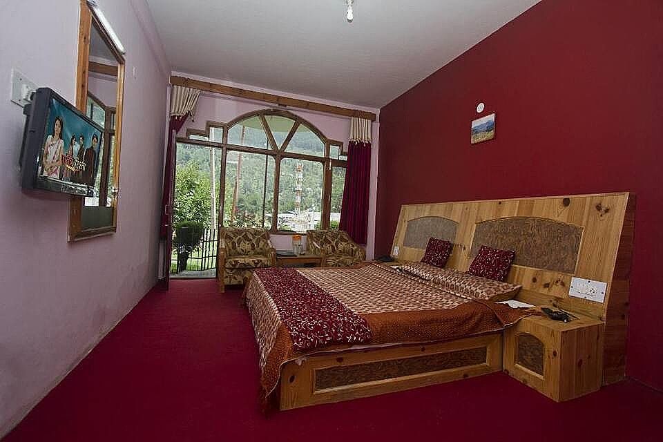 Himanshu Resorts
