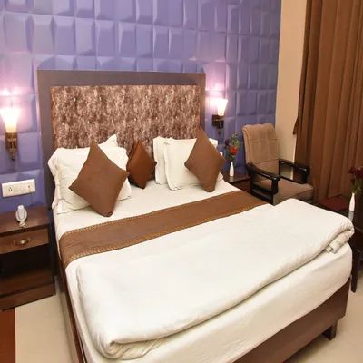 Room Shared Bed