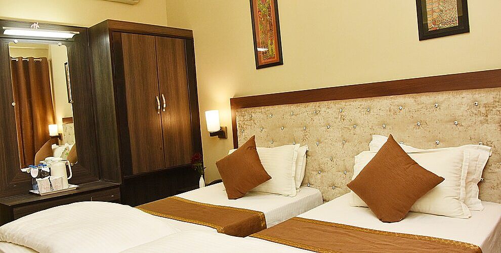 HVH Hotel Kashi Vishwanath Deluxe Twin Room