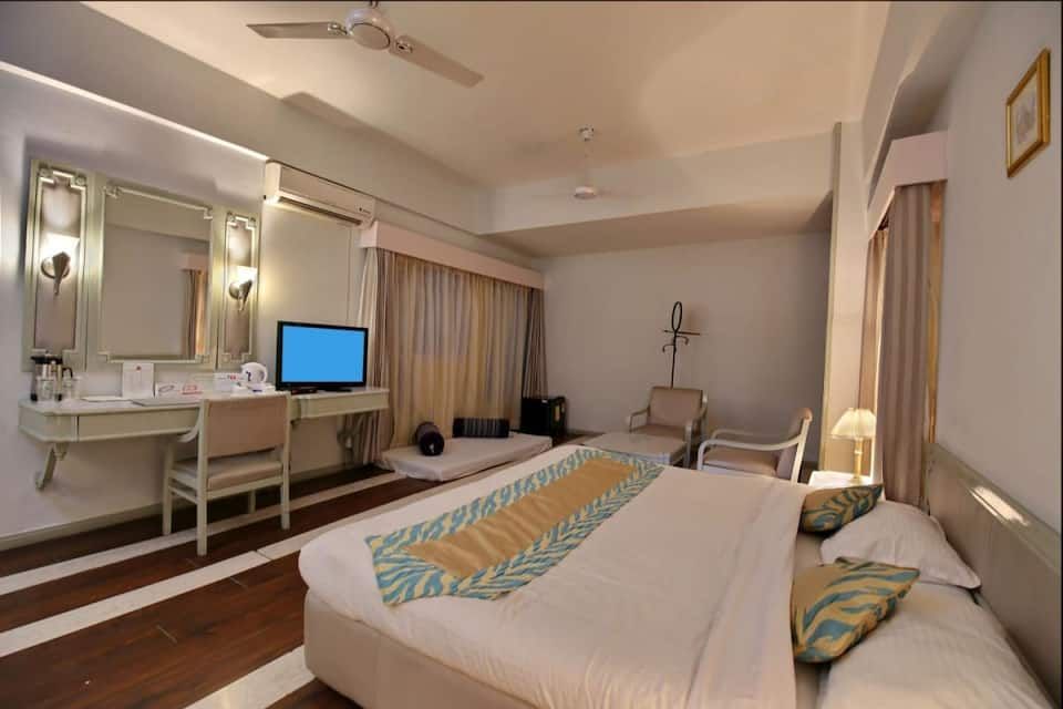 Hotel Venice Deluxe Room 5