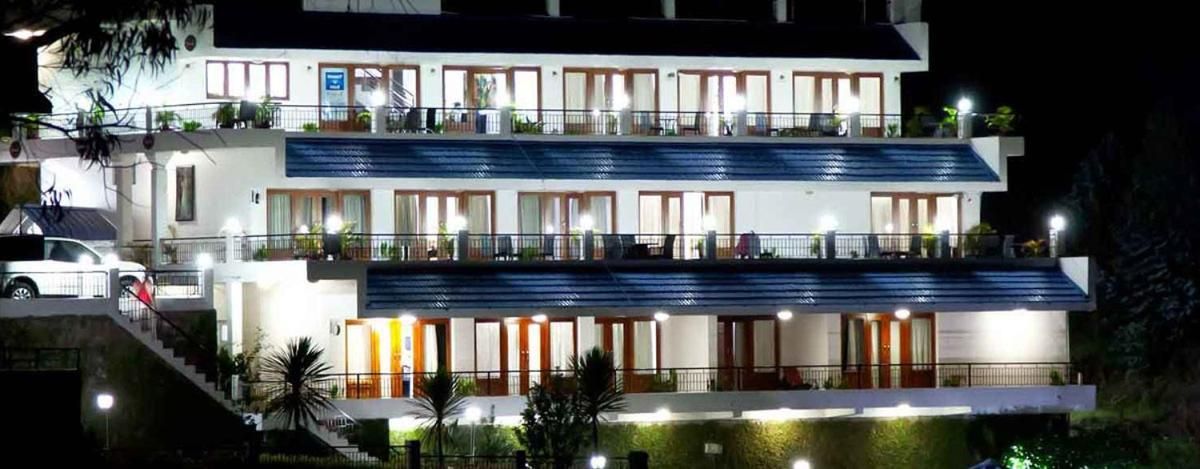 undefined Mount 'n' Mist 8