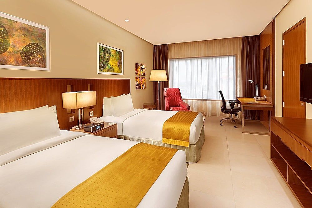Holiday Inn Cochin, an IHG Hotel Standard Room, 2 Twin Beds (High Floor) 9