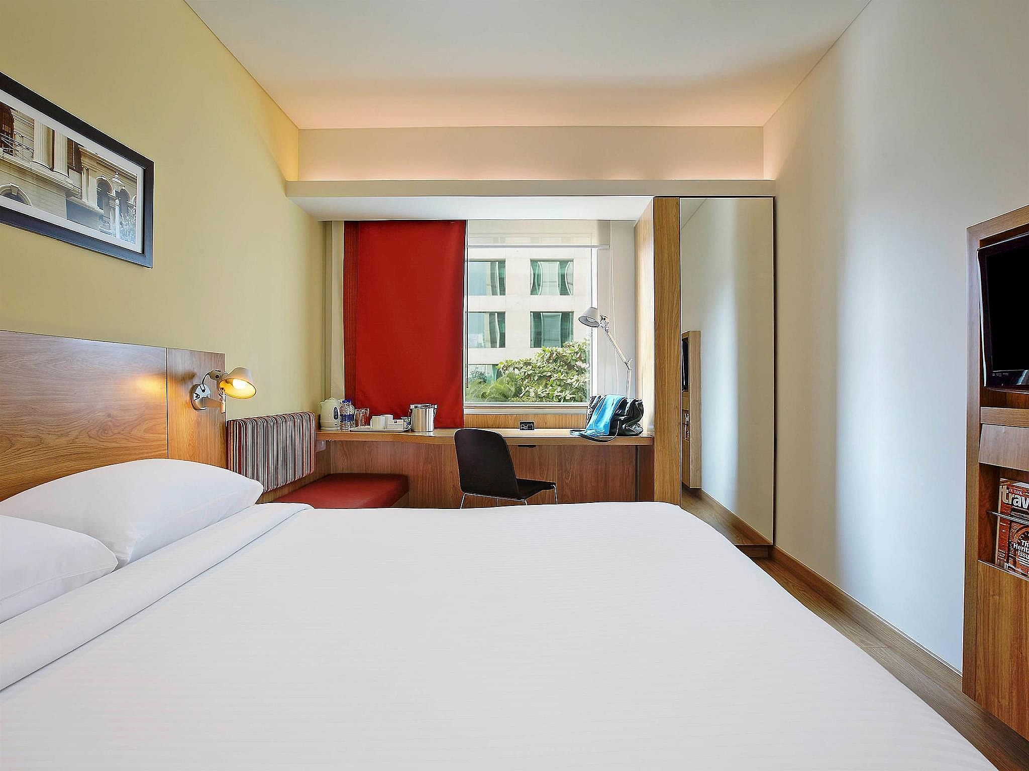 Deluxe Room, 1 Queen Bed