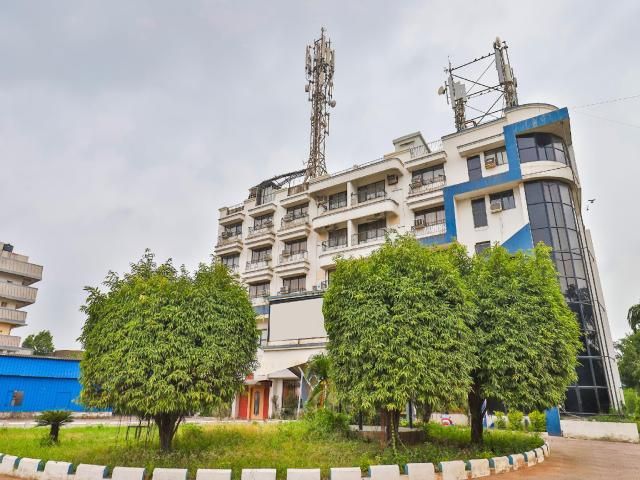 Ginger Hotel Vapi - Hotel Price, Reviews, Photos | Adanione.com