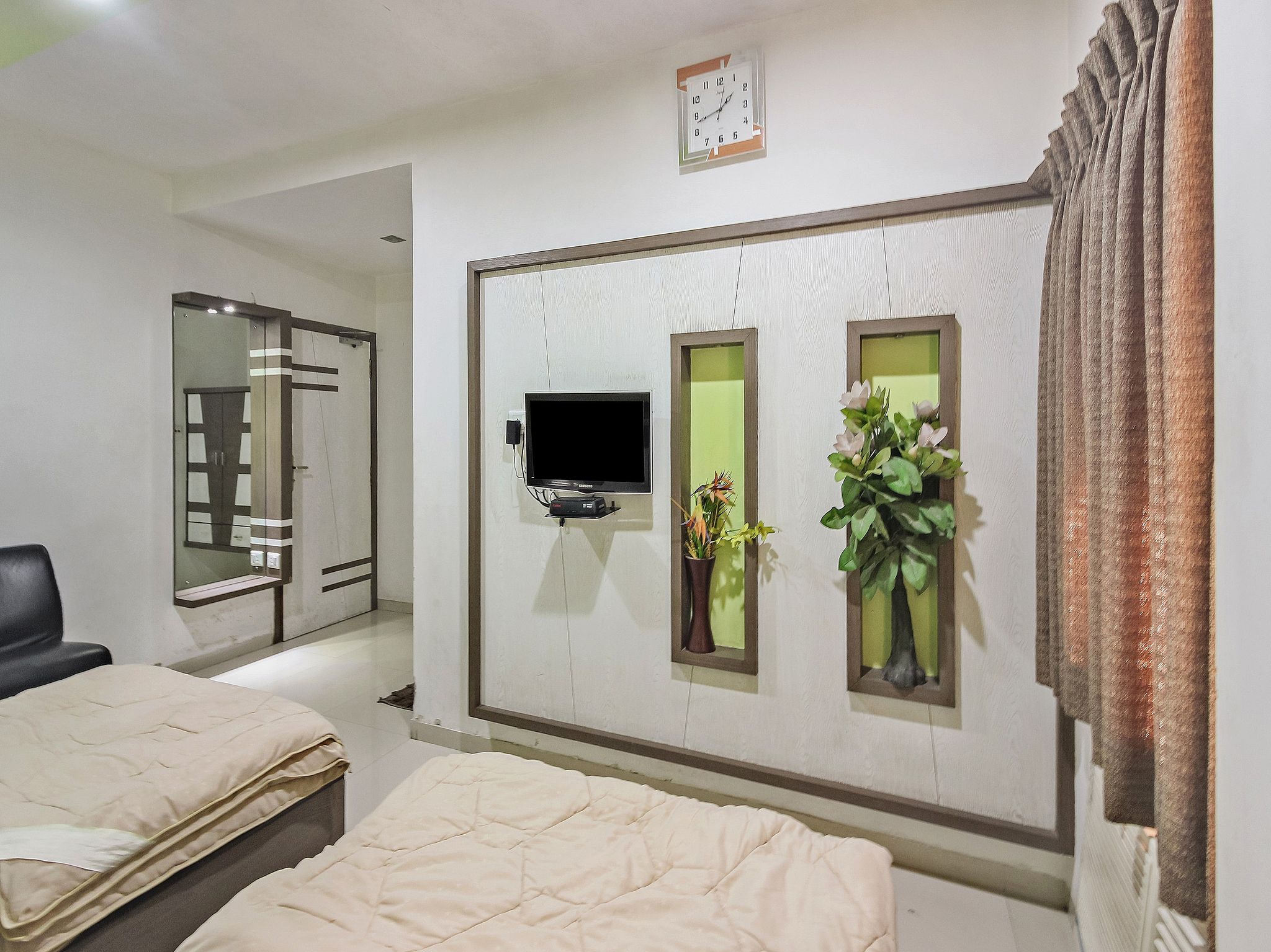 Hotel Merit Surat Royal Gold 27